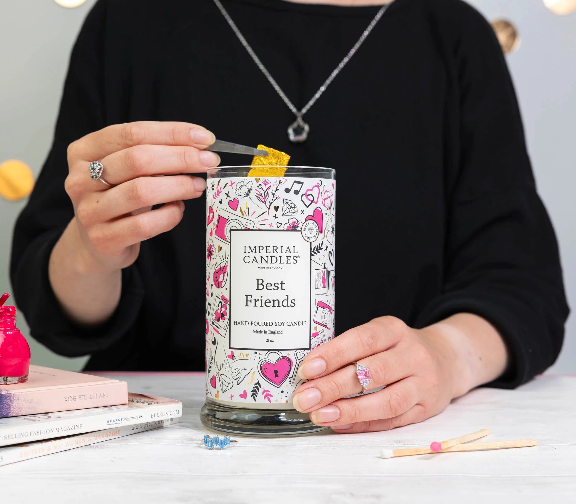 Best Friends - Imperial candles - Jewel Inside with sweet fruity scent and hidden £2,000 jewel by Imperial Candles UK