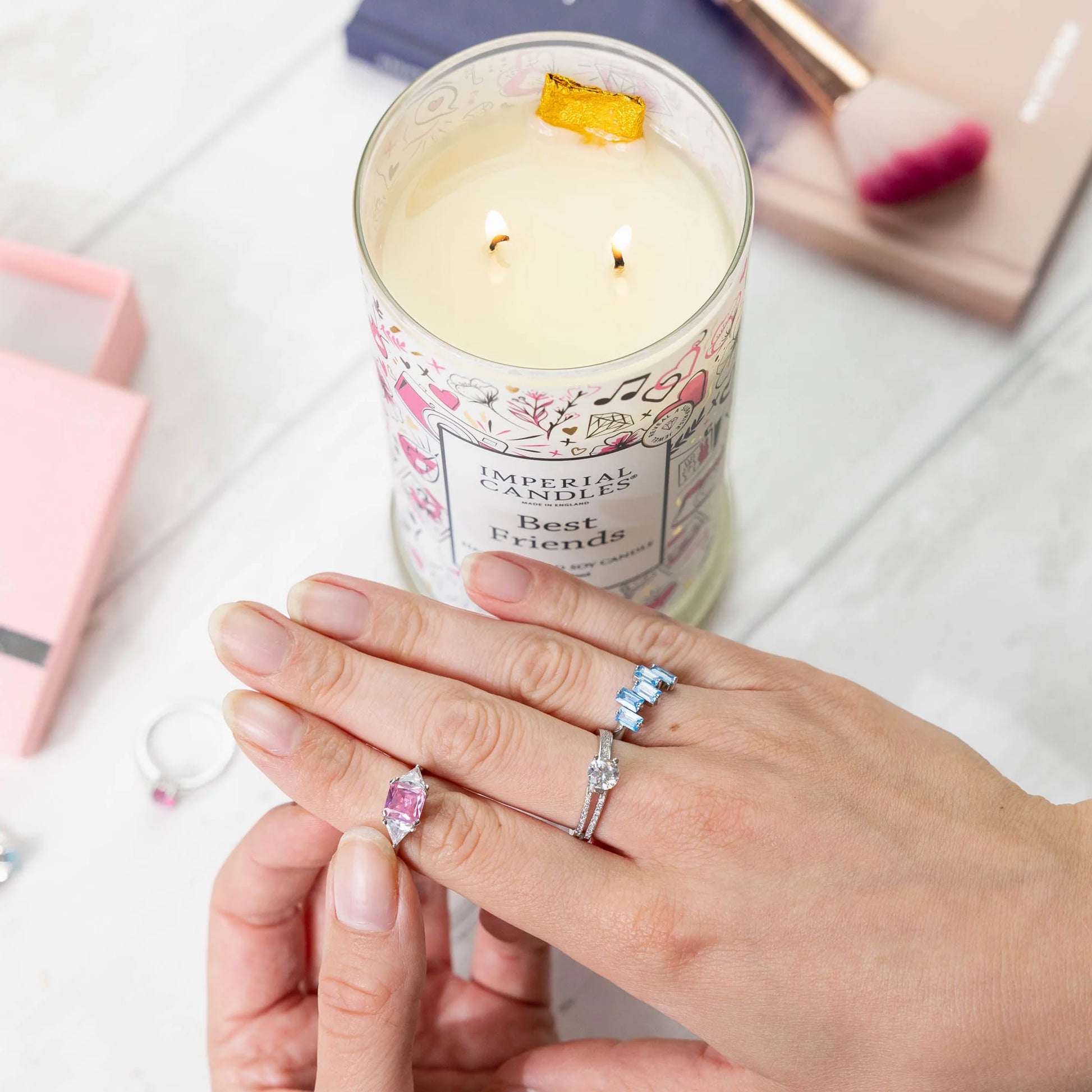 Best Friends - Imperial candles - Jewel Inside with sweet fruity scent and hidden jewel worth up to £2,000 from Imperial Candles.