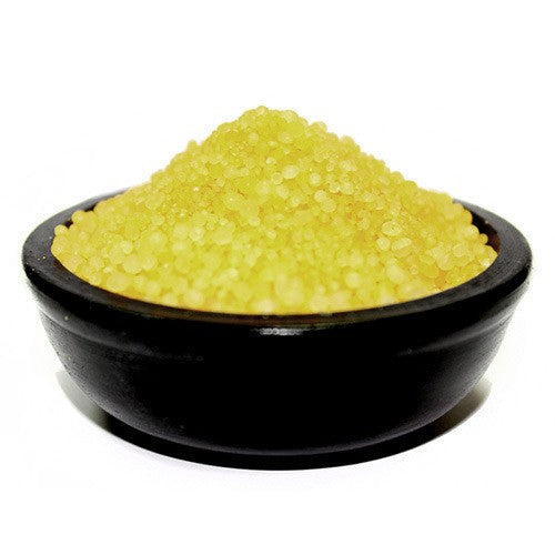 Citronella Simmering Granules in a bowl, perfect for aromatherapy and room fragrance without water.