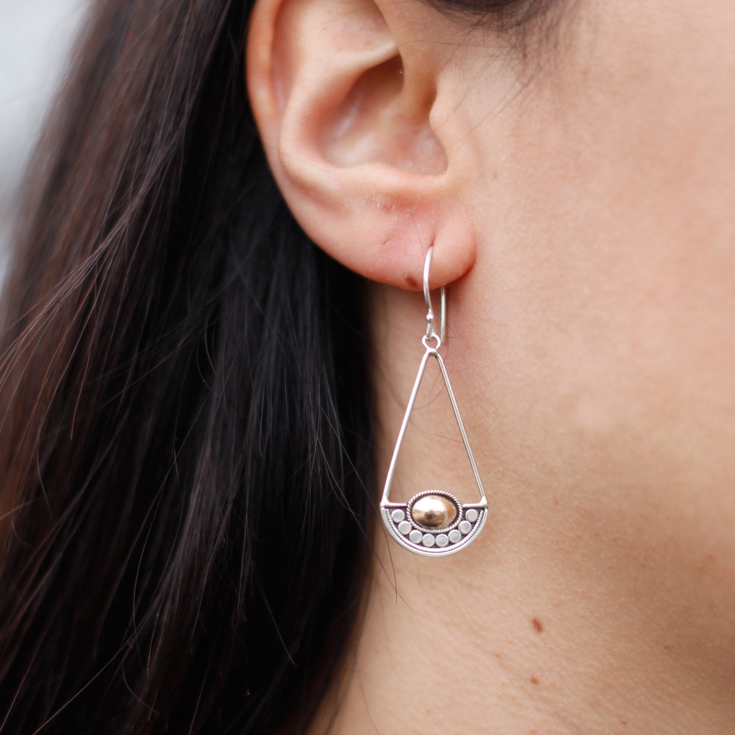 Elegant Luna Balance earrings featuring Silver and 18ct gold, perfect for any occasion. Height: 3.2cm.
