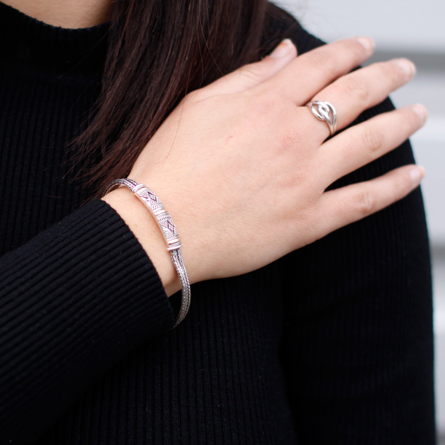 Elegant silver and 18ct gold bracelet, perfect unisex gift to wear with confidence.