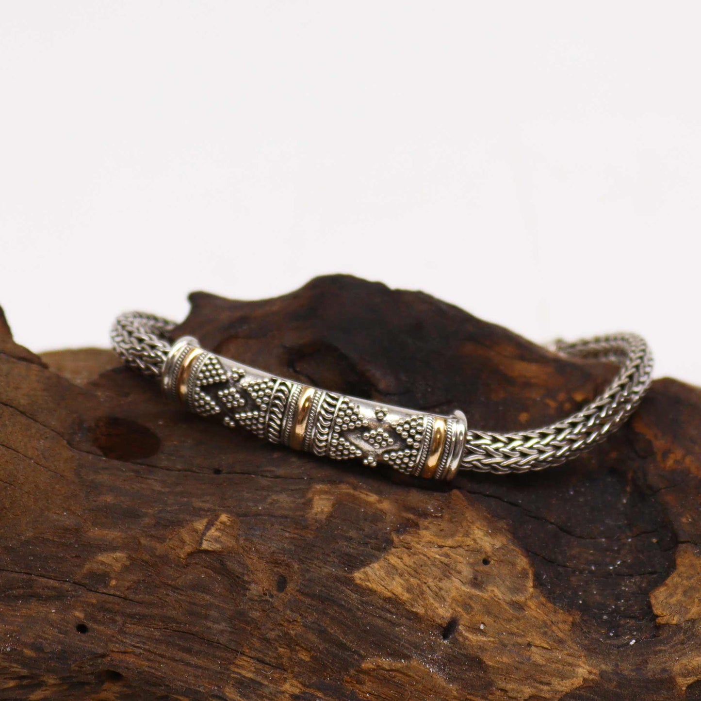 Elegant Silver & 18ct gold unisex bracelet, beautifully packaged for a special gift experience.
