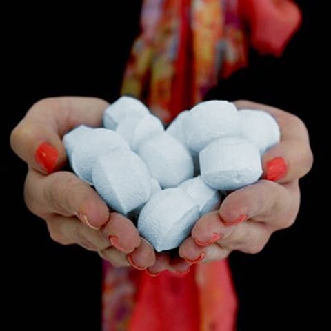 Chill Pill Co 1.3Kg Box of Chill Pills (Mini Bath Bombs) - Baby Powder, soothing mini bath bombs for a tranquil bath.