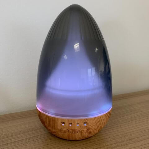 Barcelona Atomiser - USB - Colour Change - Timer with LED light and 120 ml tank for a soothing fragrance experience.