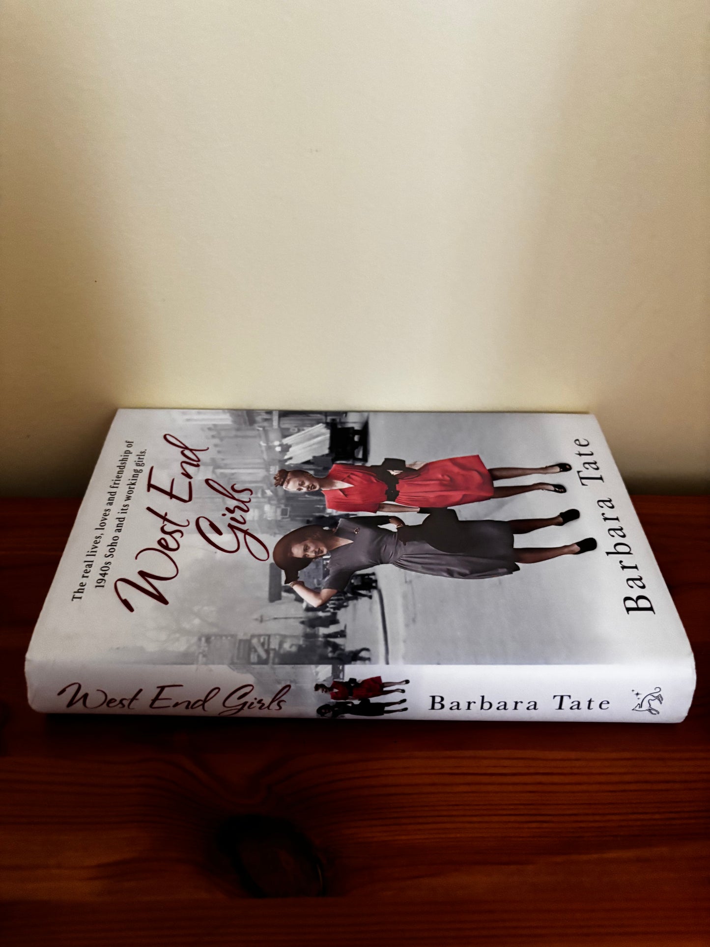 Discover “West End Girls By Barbara Tate,” a captivating tale of love and adventure set in 1940s Soho.