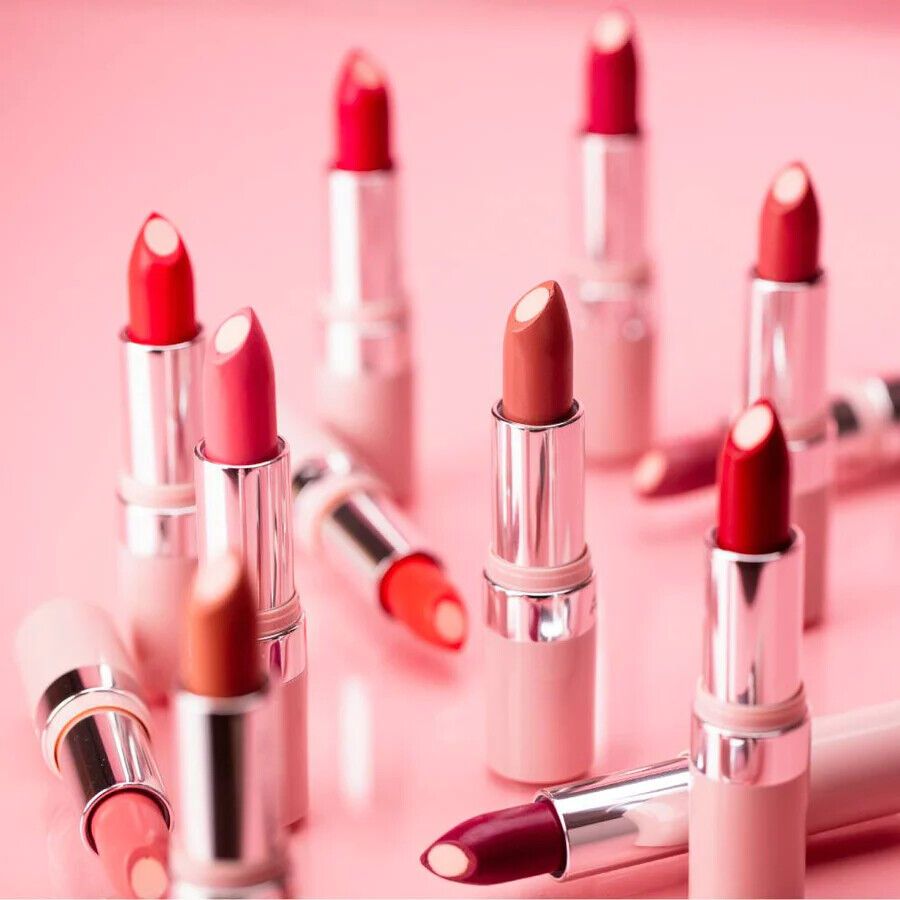 Avon Hydramatic SHINE Lipstick with a Hydrating Hyaluronic Core, Choose your colour, showcasing vibrant shades.