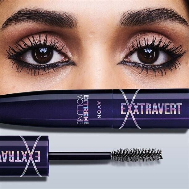 Bold lashes with Avon Mascara Exxtravert Extreme Volume in Blackest Black for stunning, long-lasting impact.