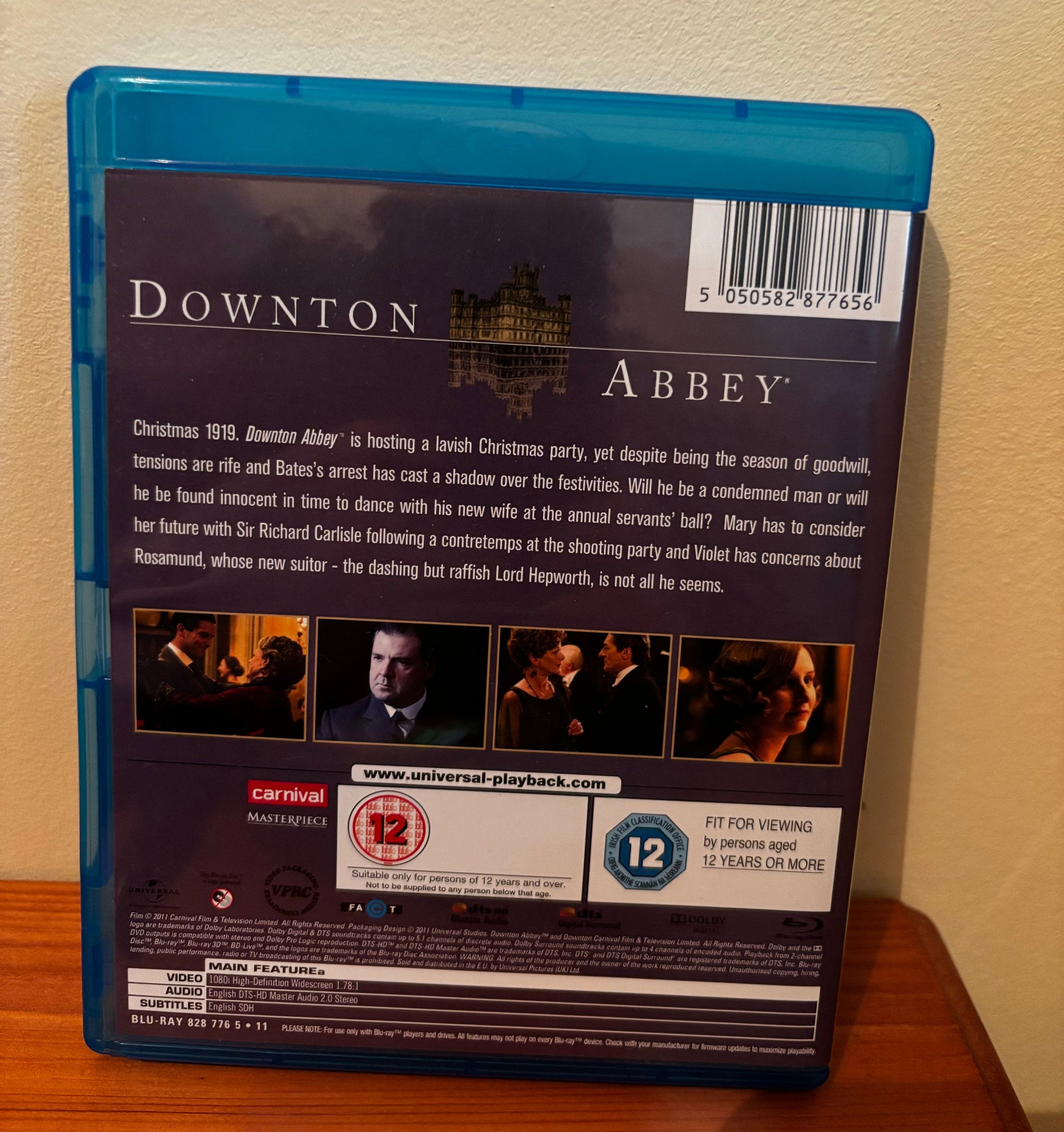 Experience the charm of Christmas at Downton Abbey (Blu-Ray), a must-have addition for fans of the beloved series.