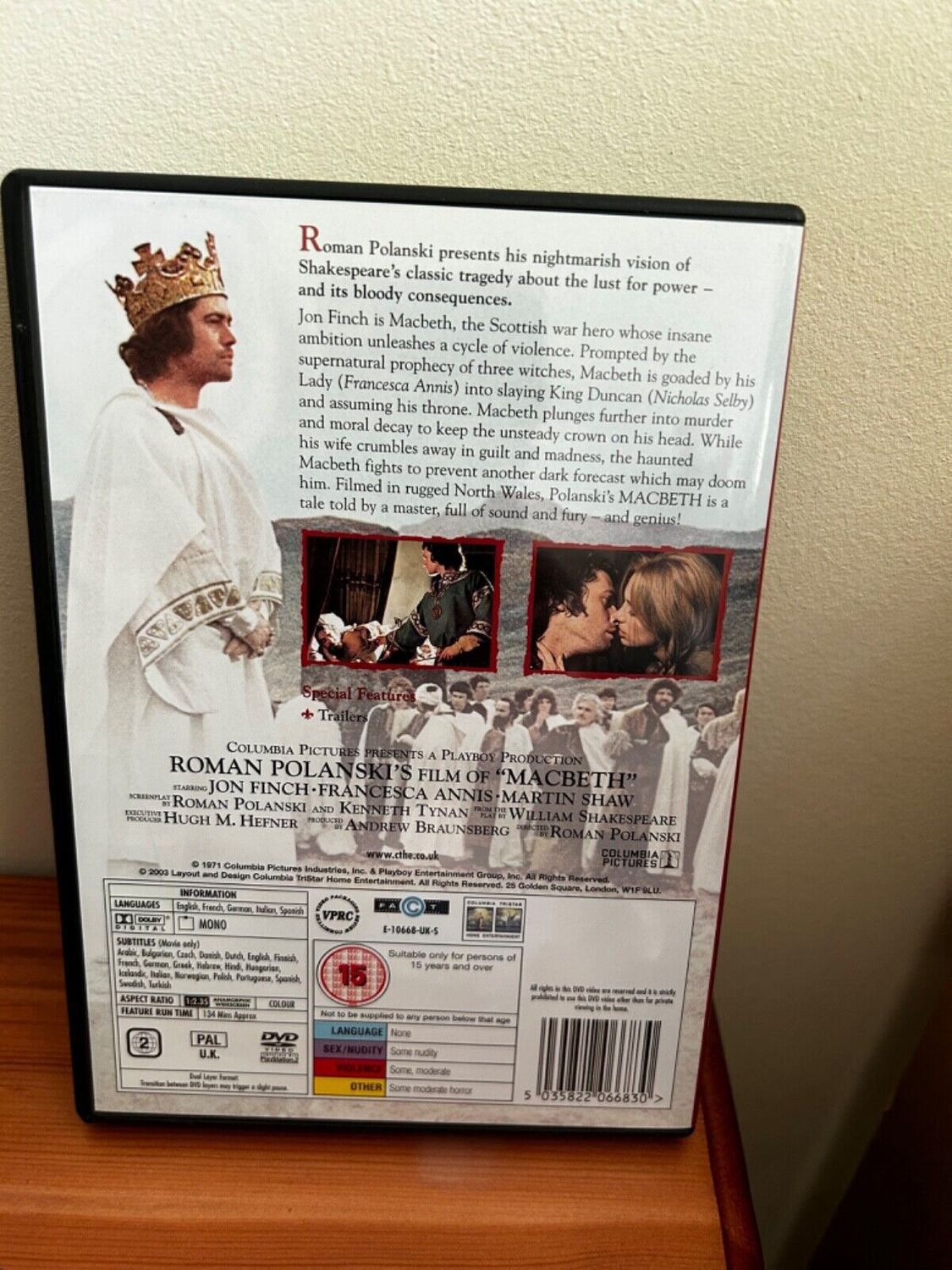 Macbeth - Jon Finch, Francesca Annis (DVD) - Polanski showcases a haunting adaptation of Shakespeare’s tragedy.