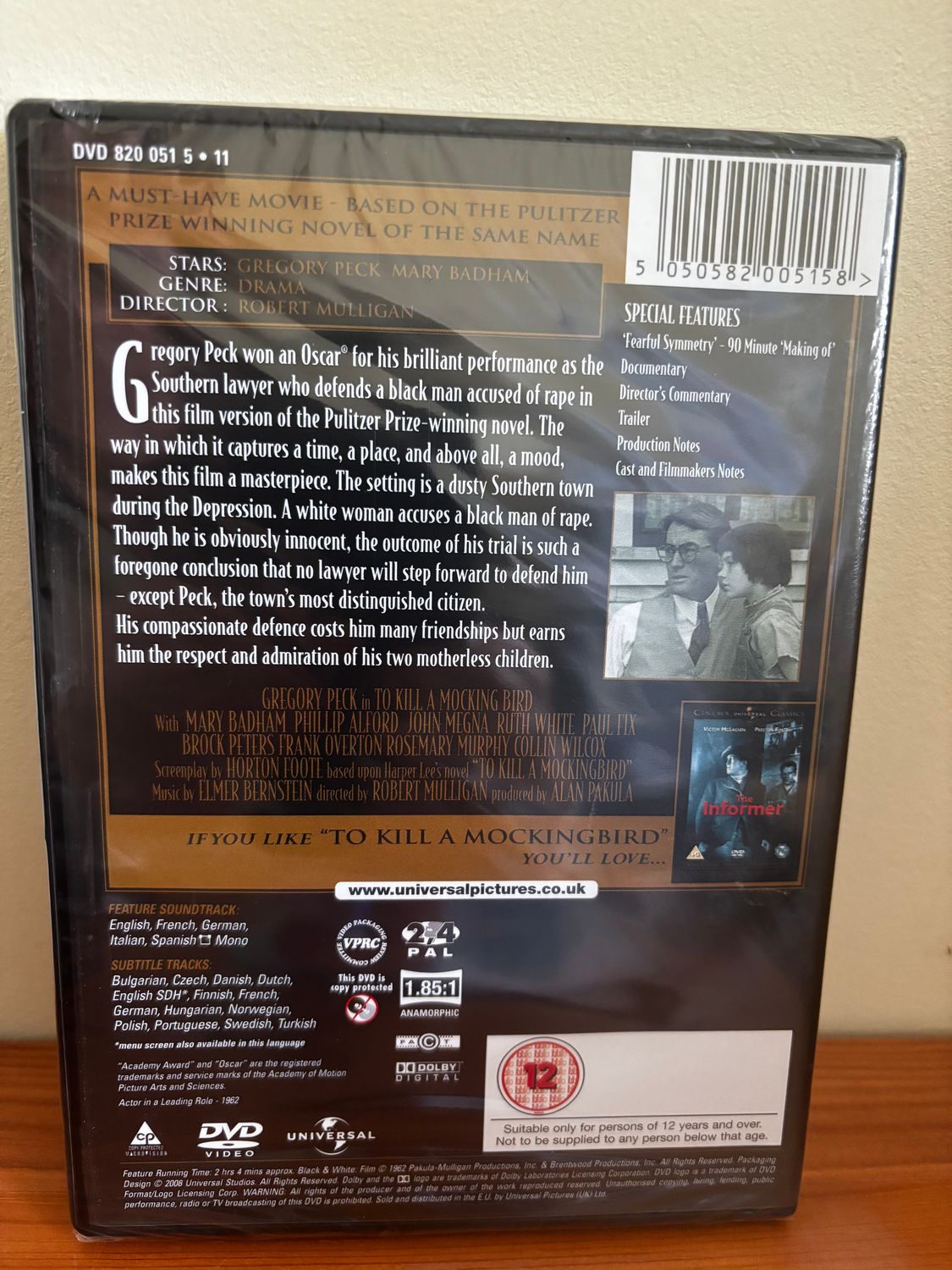 Sealed To Kill A Mockingbird (DVD, 2006) showcases the classic film based on Harper Lee's Pulitzer Prize-winning novel.