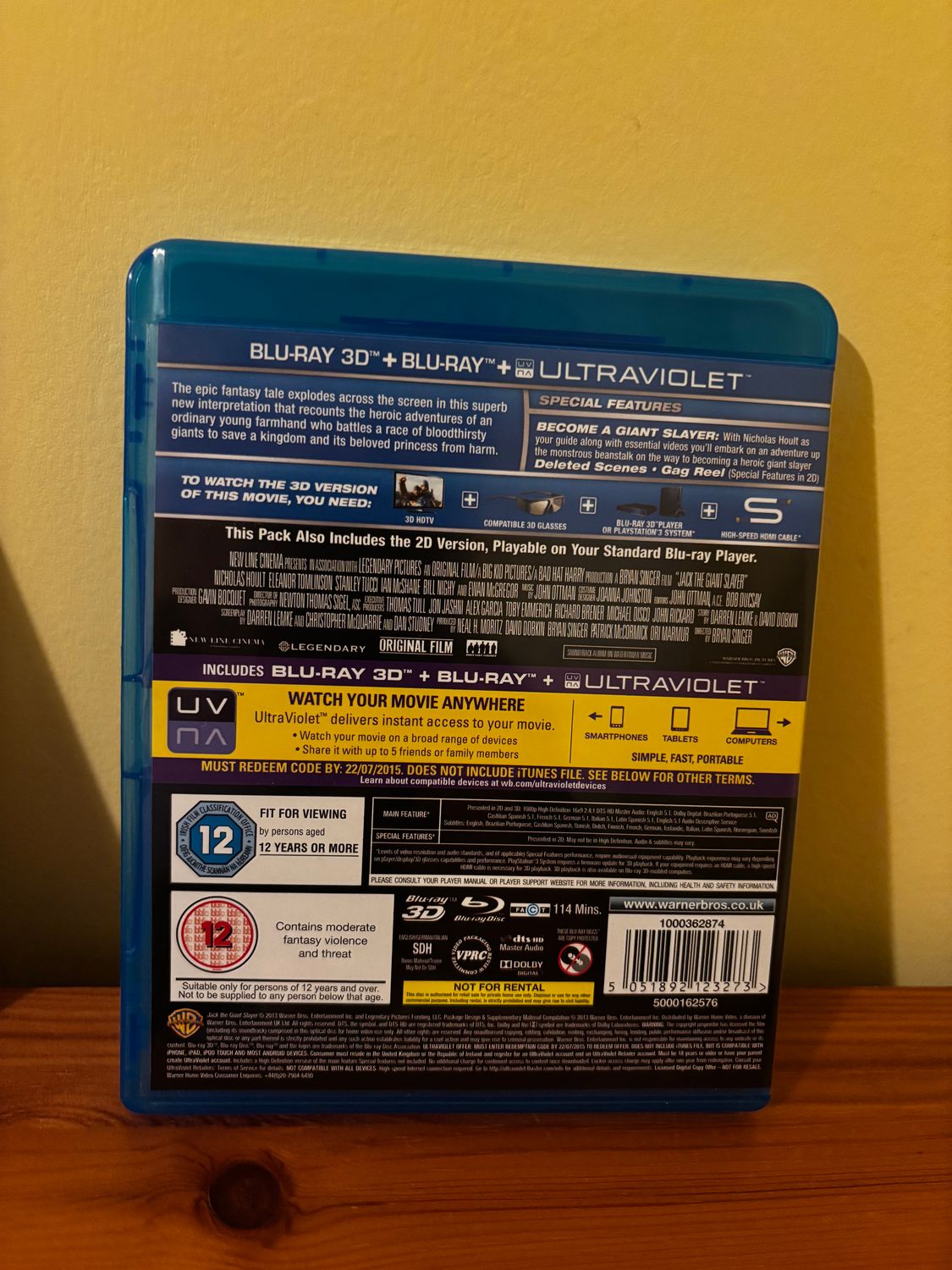 Jack The Giant Slayer [Blu-ray 3D + Blu-ray) offers epic adventures in this all-star fantasy film masterpiece.