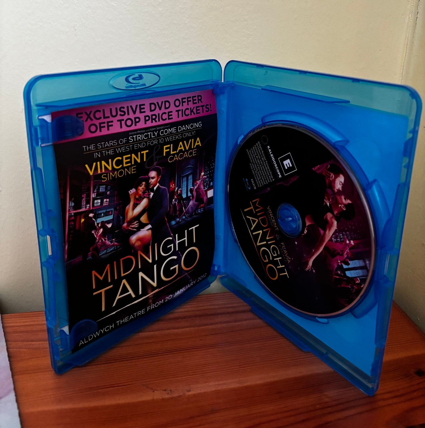 Midnight Tango - Blu Ray showcases an immersive dance performance in a stunningly designed case. Perfect for dance lovers!