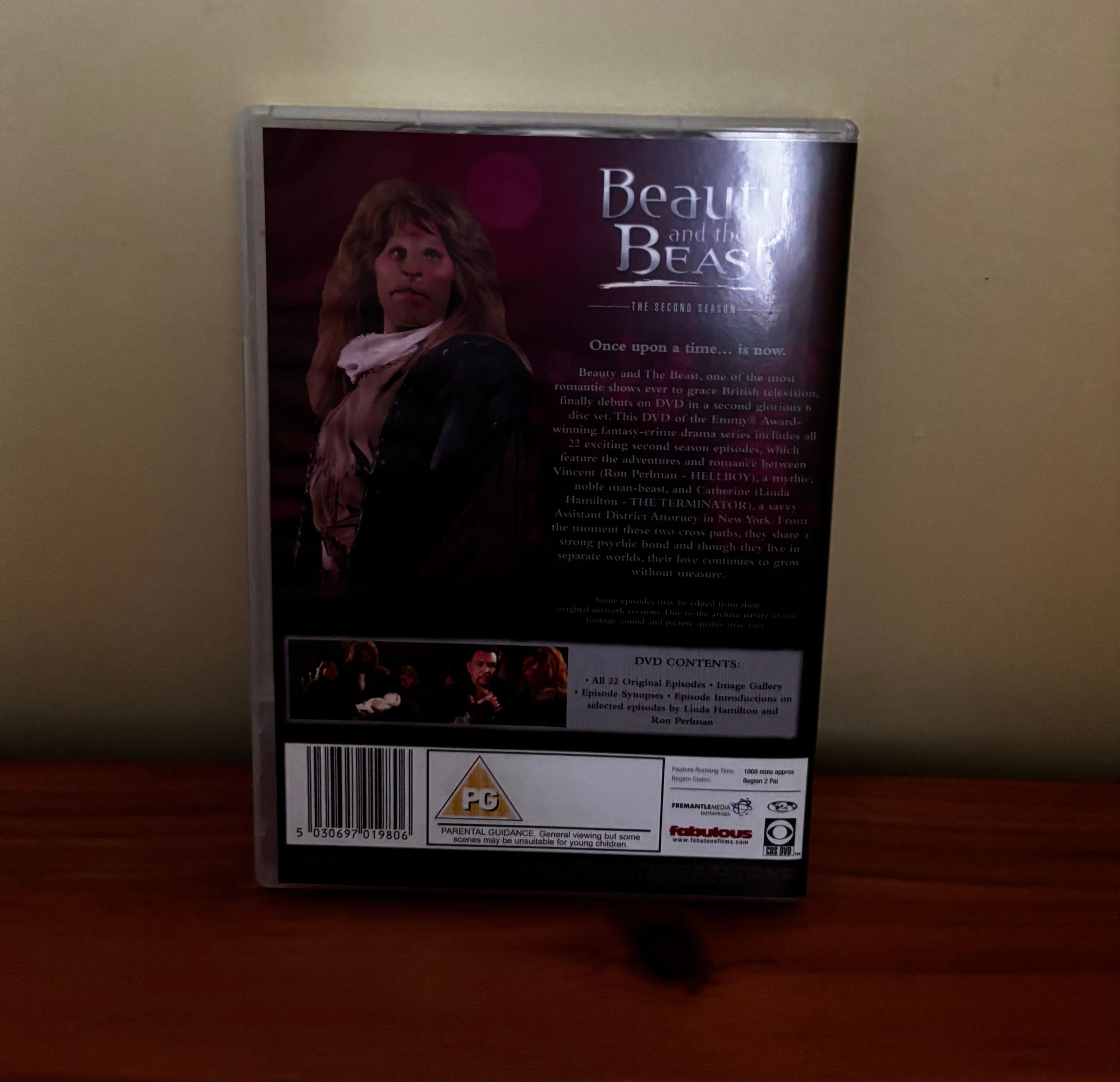 Beauty and the Beast Complete Series 1-3 DVD showcases the enchanting tale across 16 captivating discs.