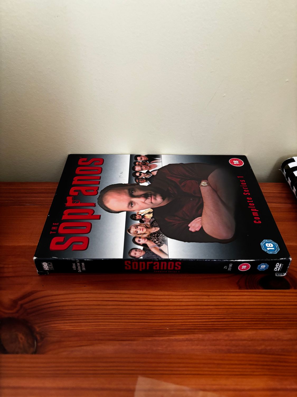 The Sopranos: Complete HBO Season 1 DVD Drama (2003) James Gandolfini showcases Tony Soprano in this gripping series.