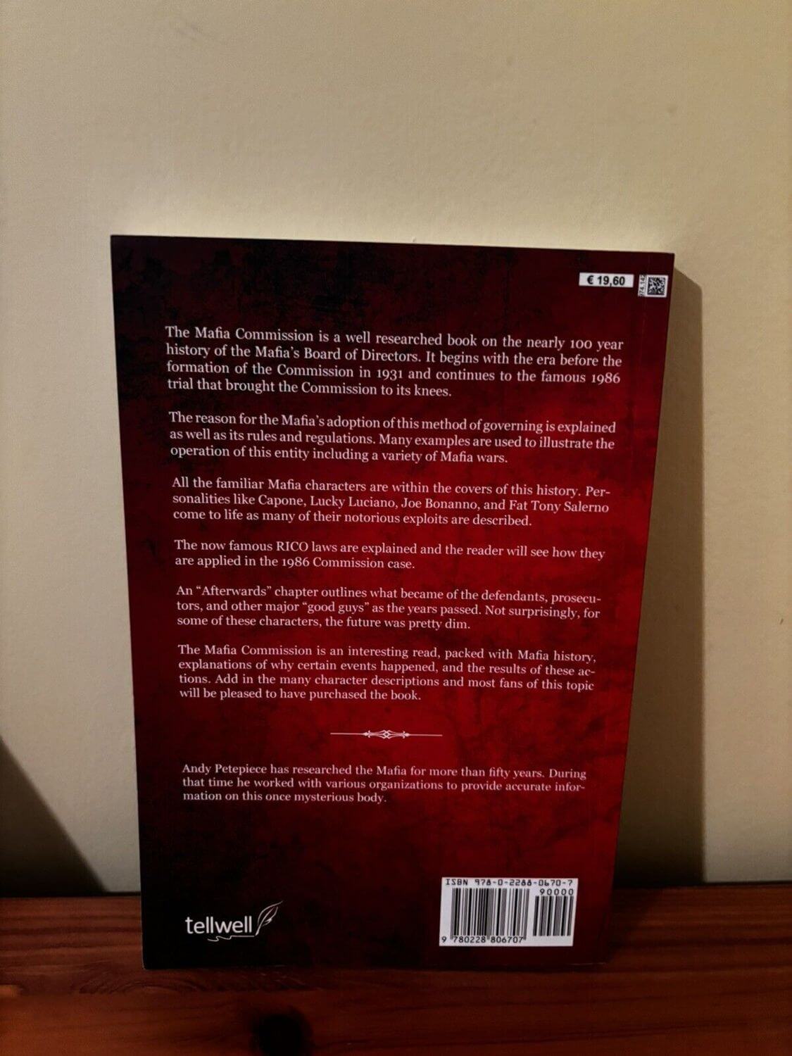 Mafia Commission: A History of the Board of Directors of La Cosa Nostra reveals the dark secrets of organised crime.