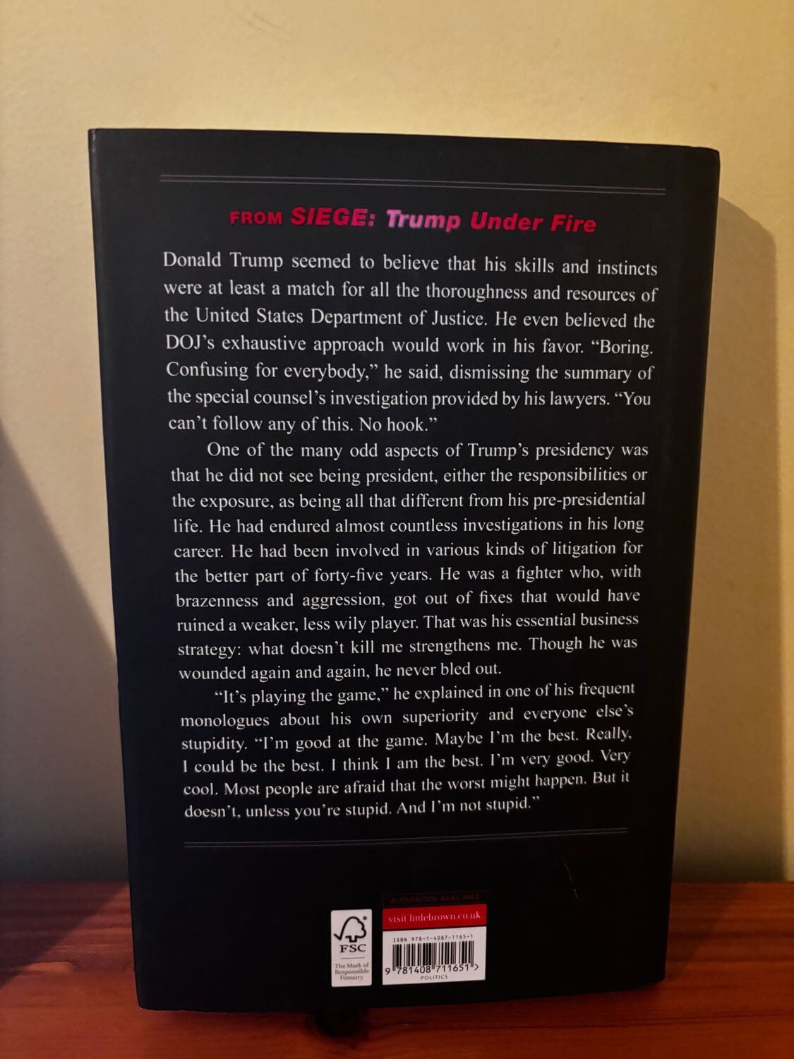 Explore political complexities with the preloved Siege: Trump Under Fire Hardcover - Political Insights Unveiled.