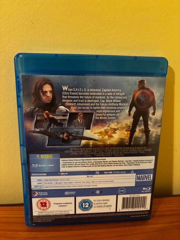 Captain America: The Winter Soldier Blu-ray (2014) Chris Evans showcases thrilling Marvel action and adventure.