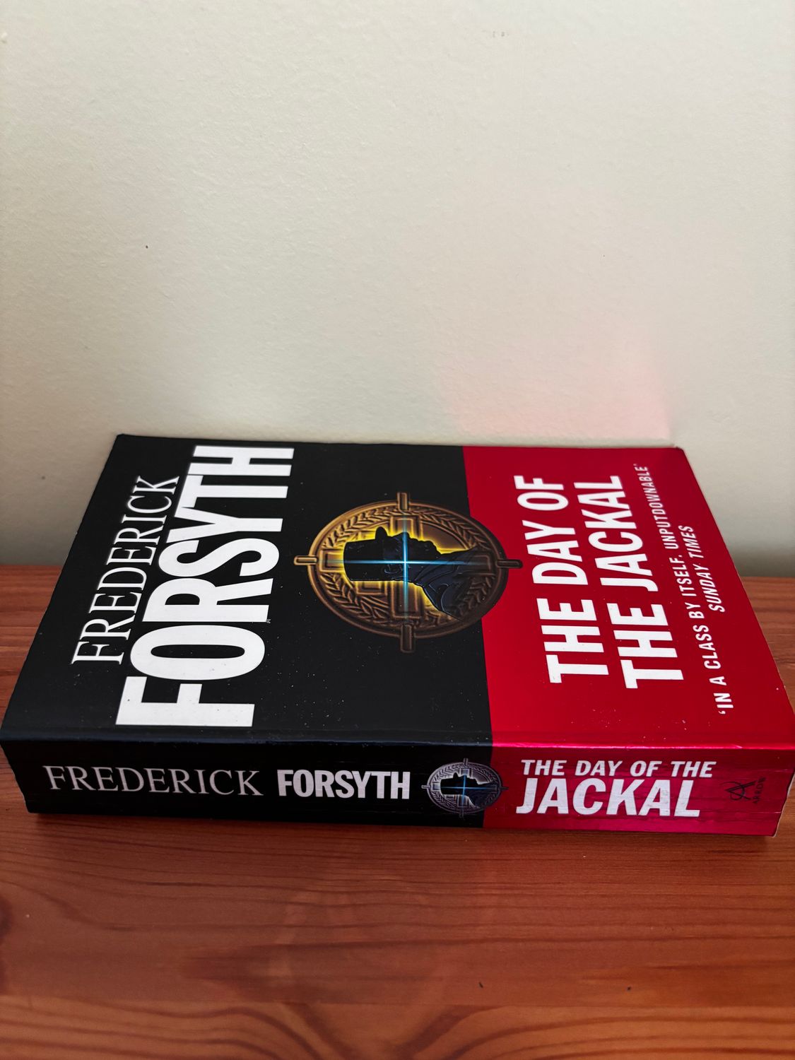 Discover the thrilling espionage tale in the paperback edition of Day of the Jackal - Frederick Forsyth.