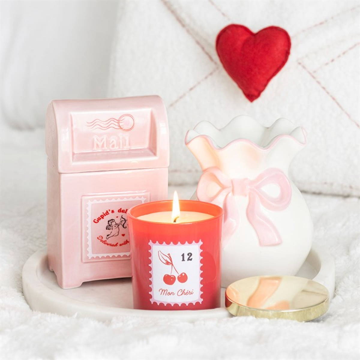 Cupid's Delivery Valentine Postbox Wax & Oil Burner
