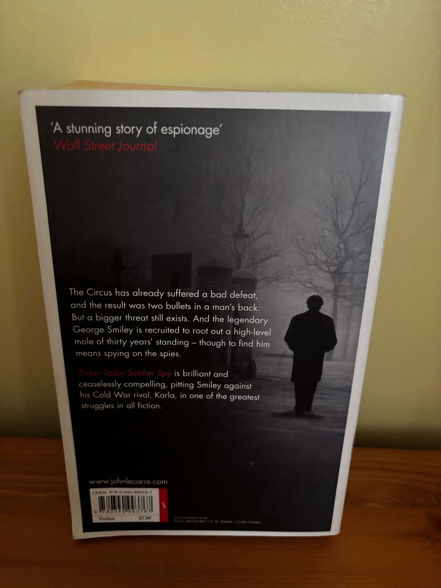 Tinker Tailor Soldier Spy Paperback – 1 Jan. 2011 showcases the gripping espionage tale by John le Carré.