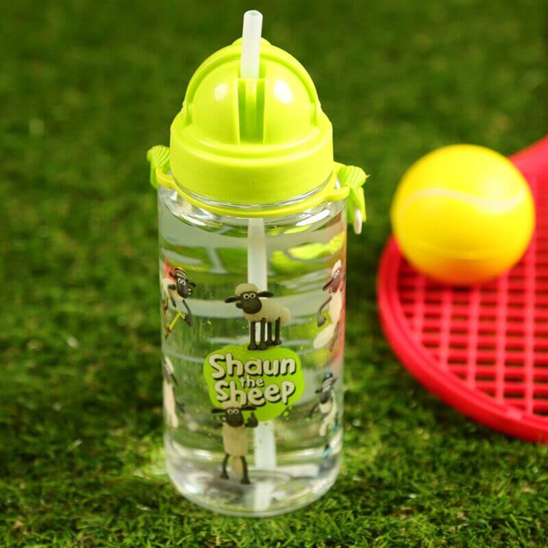 Shaun the Sheep 450ml kids' water bottle with green lid and straw, featuring licensed Shaun the Sheep characters.