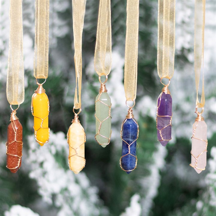 Set of 7 Hanging Crystal Tree Decorations, featuring unique crystals for beauty, motivation, and positivity. Perfect for festive decor.
