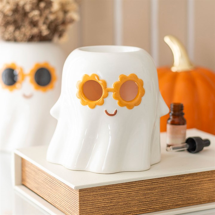 Groovy Ghost Oil Burner and Wax Warmer adds a playful touch to autumn with its stylish ghost design and sunglasses.