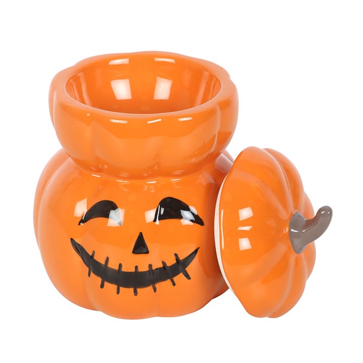 Charming Stacked Pumpkin Oil Burner and Wax Warmer, perfect for Halloween fragrance and festive décor.