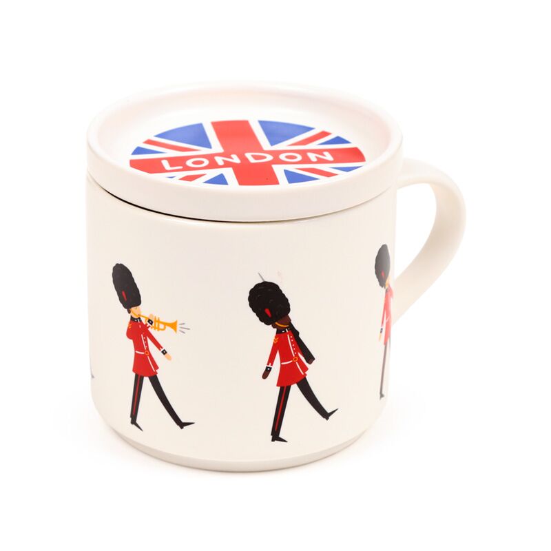 Porcelain mug with Union Jack lid featuring London Guardsman cartoon design
