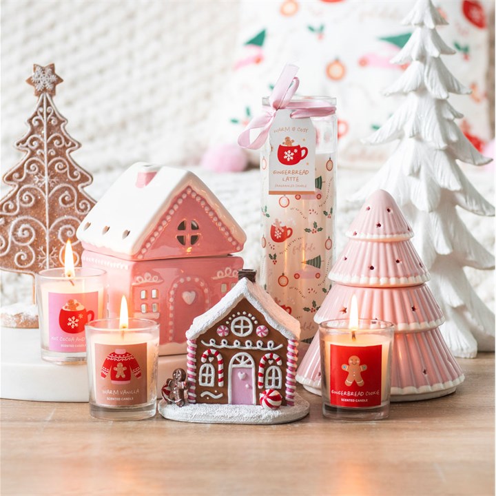 Sugarplum Fun Christmas Print Tube Candle adds festive warmth with a gingerbread latte scent, perfect for Christmas hampers.