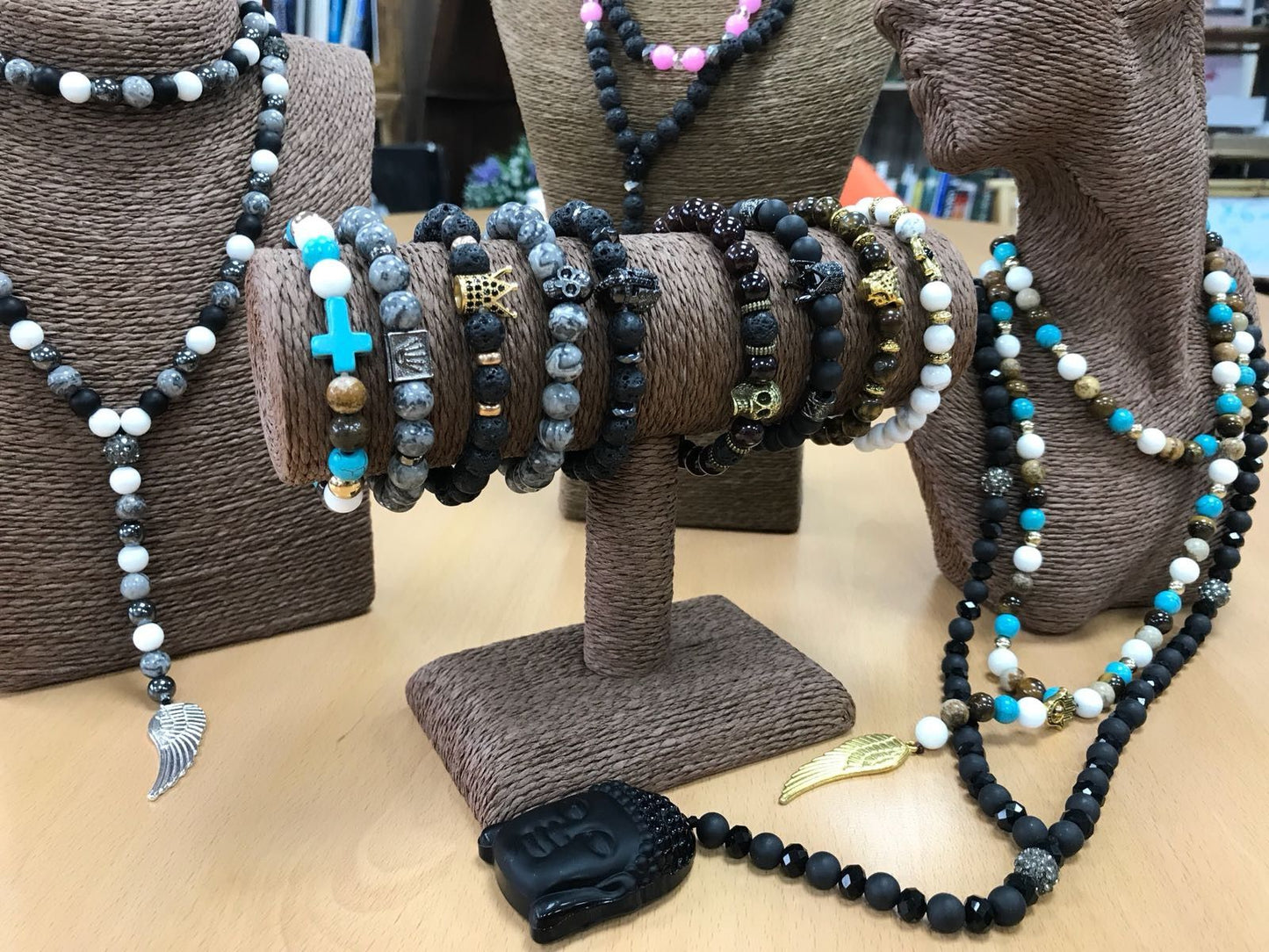 Hamsa / Black Agate - Gemstone Bracelet with lava stone and protective charm