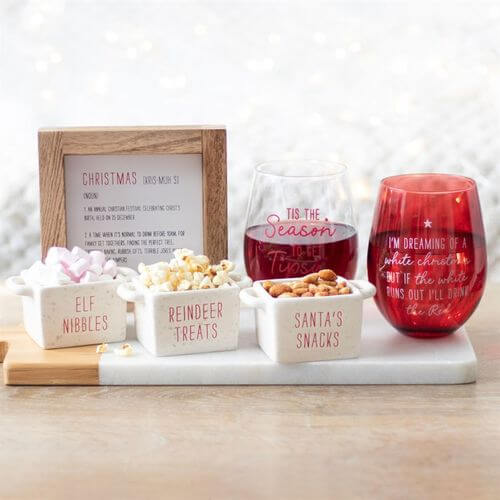 Celebrate the holidays with the Season to Get Tipsy Stemless Glass, perfect for festive gatherings and cosy nights.