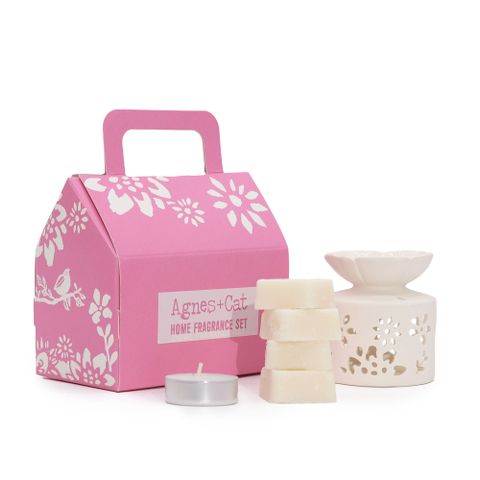 Agnes & Cat Fragrance Gift Set featuring an oil burner, wax melts, and tealight for a delightful aroma experience.