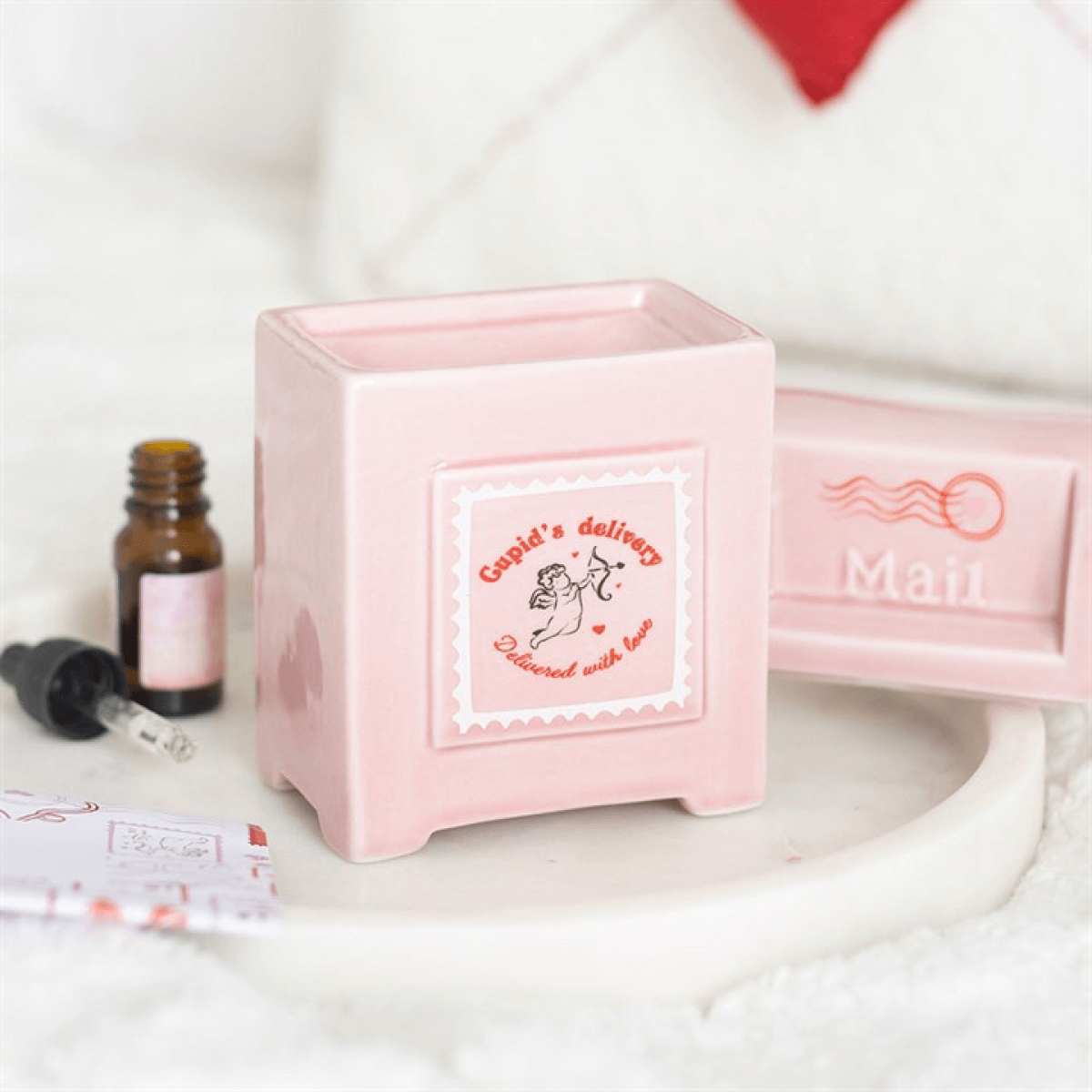 Cupid's Delivery Valentine Postbox Wax & Oil Burner
