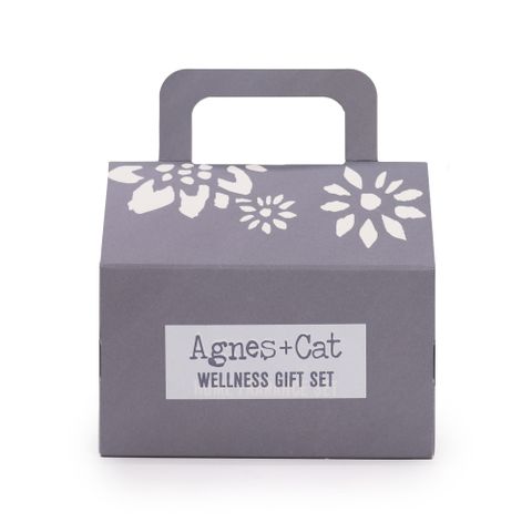 Agnes & Cat Wellness Gift Set - Lake Breeze in a stylish grey box, perfect for self-care and relaxation.