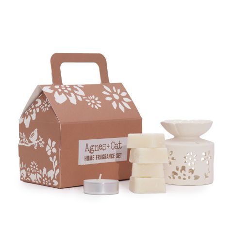 Agnes & Cat Moroccan Fragrance Gift Set featuring an oil burner, wax melts, and tealight for a soothing home ambiance.