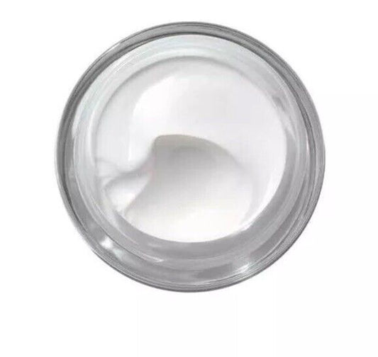 Avon Distillery Vegan Day Cream SPF25 offers luxurious, hydrating skincare with UV protection for all skin types.
