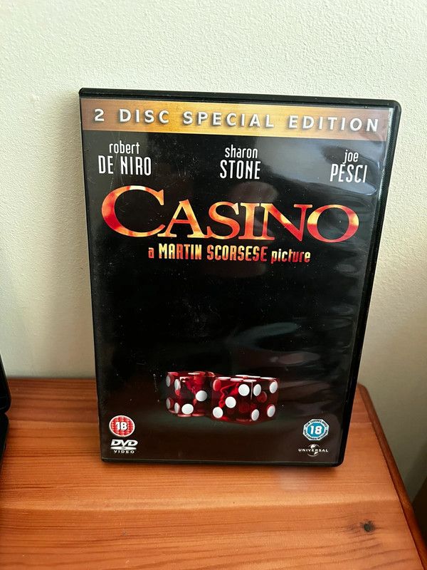 Casino (2 Disc Special Edition) [DVD] showcases iconic performances in a gripping tale of high-stakes gambling.