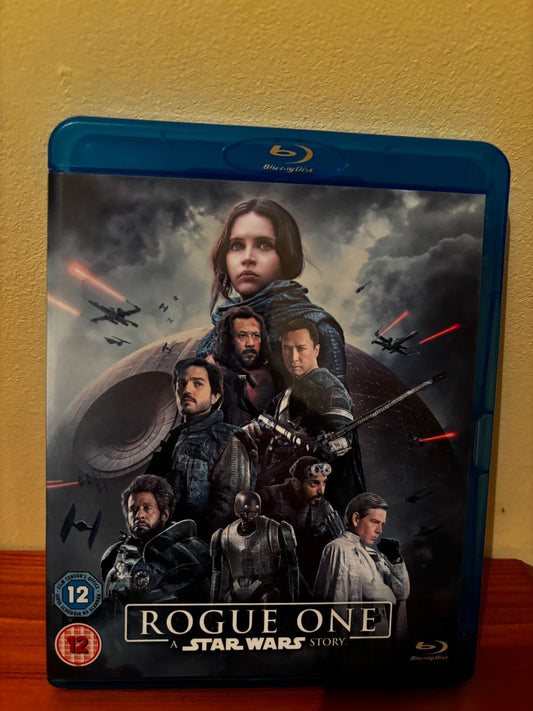 Rogue One "A Star Wars Story" (Blu-Ray) showcases thrilling visuals in this epic 2-disc collection.
