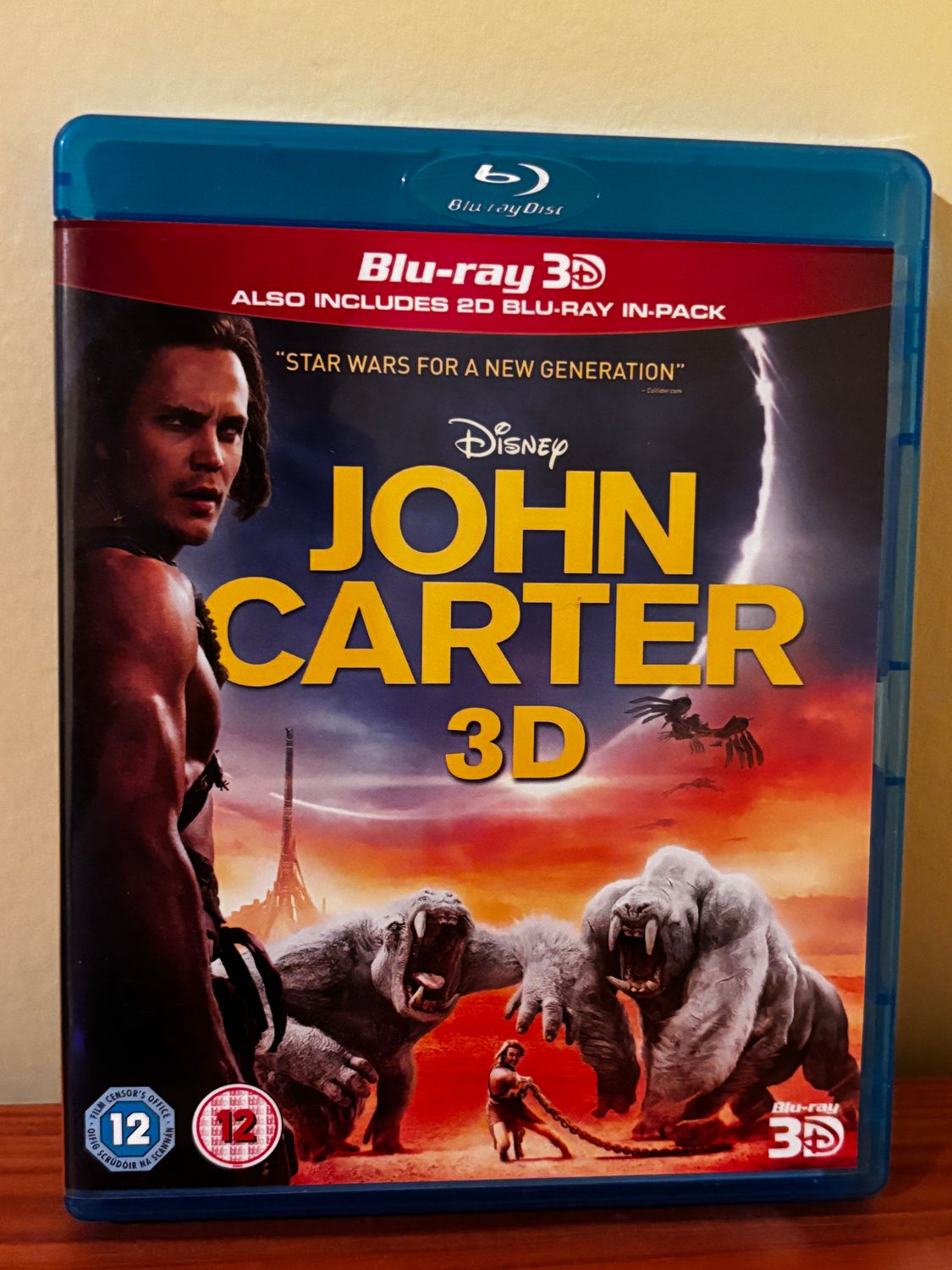 John Carter (Blu-ray 3D / Blu Ray 2D) [Region Free] features stunning artwork from Disney's epic adventure film.