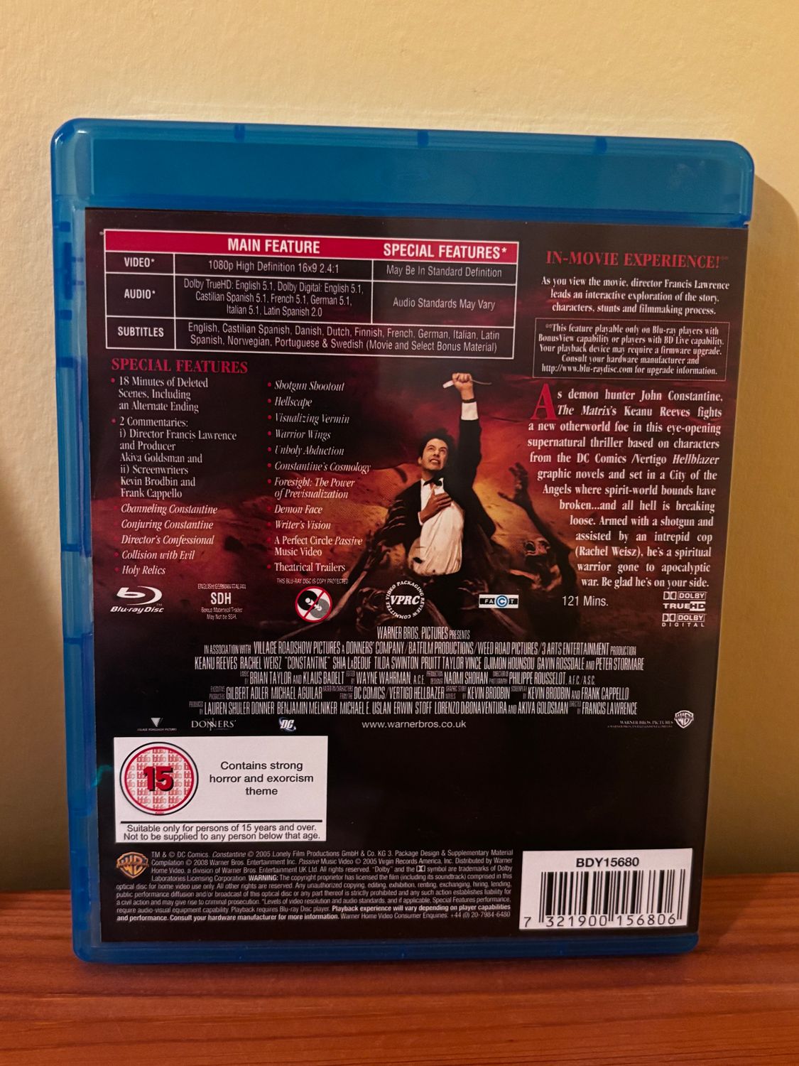 Constantine Blu-ray (2008) Pruitt Taylor Vince, Lawrence (DIR) cert 15 showcases thrilling bonus features and dark storytelling.