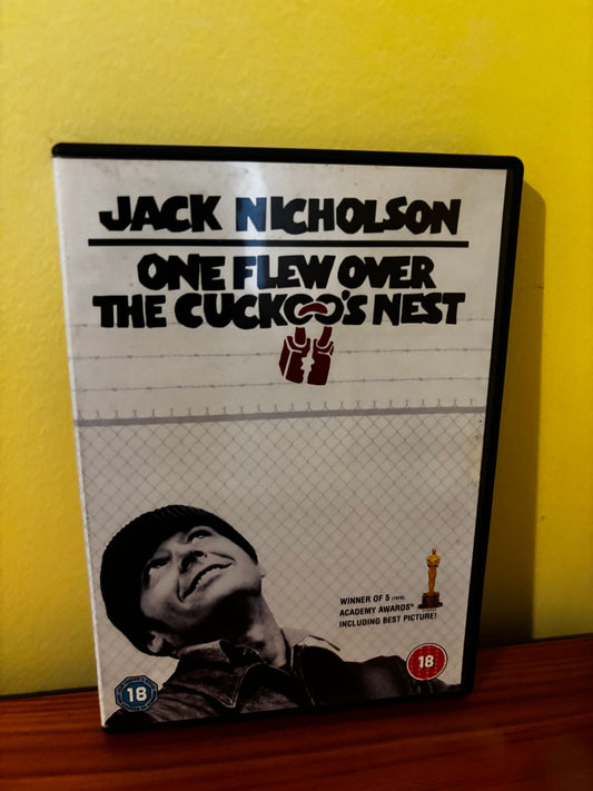 One Flew Over The Cuckoo's Nest DVD (1975) Jack Nicholson showcases the iconic film's striking cover design.