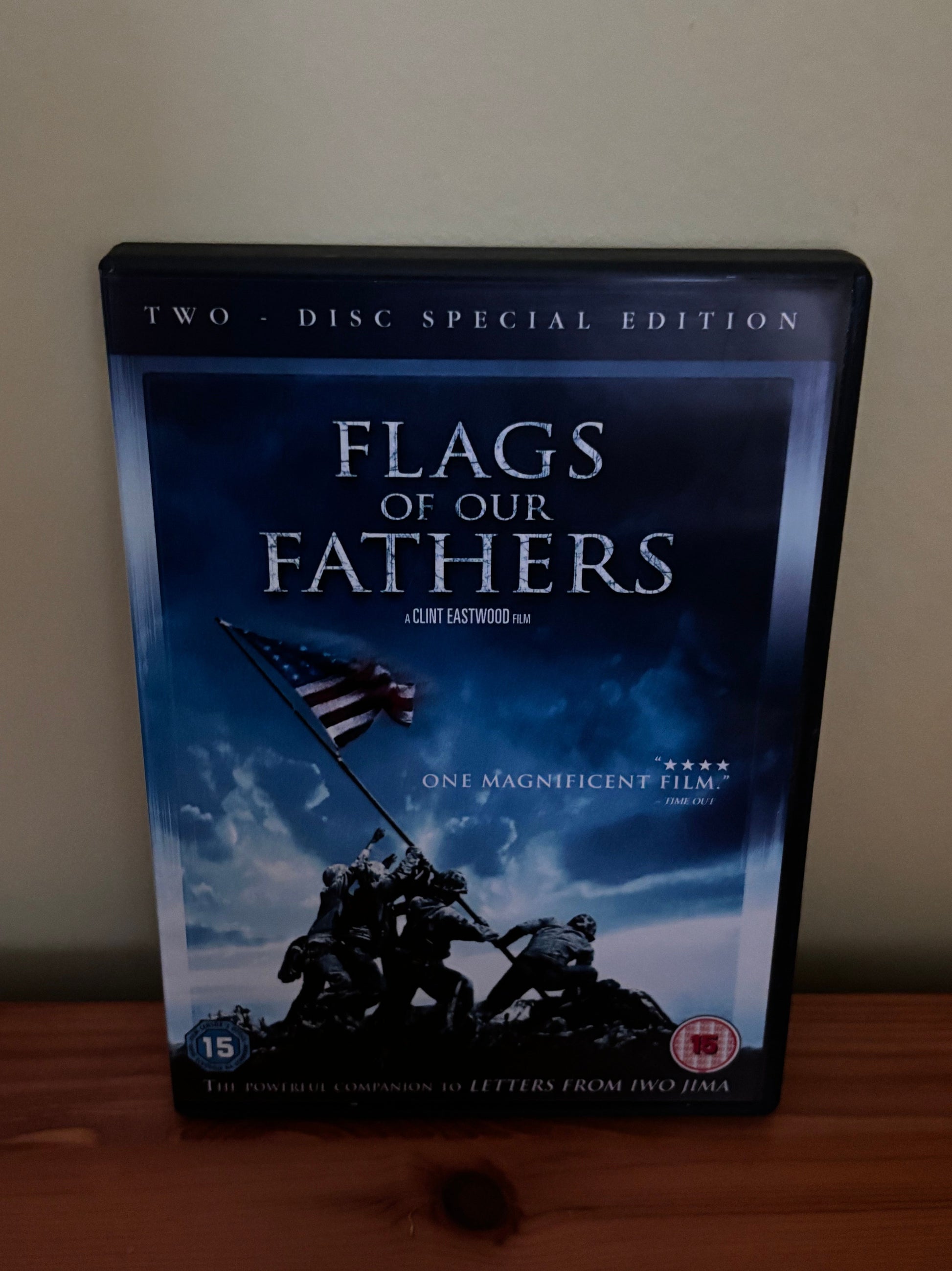 Flags of Our Fathers DVD Drama (2006) showcases Clint Eastwood's gripping tale of bravery in a special edition.