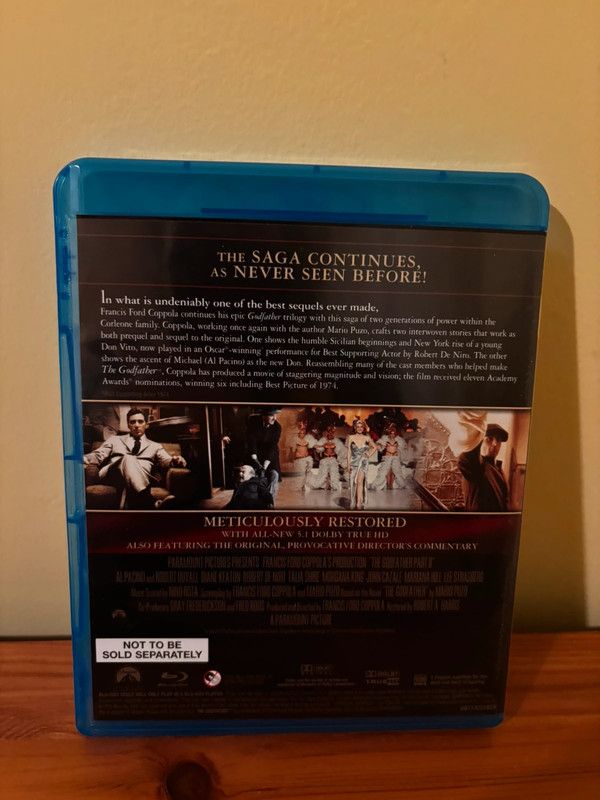 The Godfather Coppola Restoration [Blu-ray] [1972] [Region Free] showcases a classic film's stunning presentation.