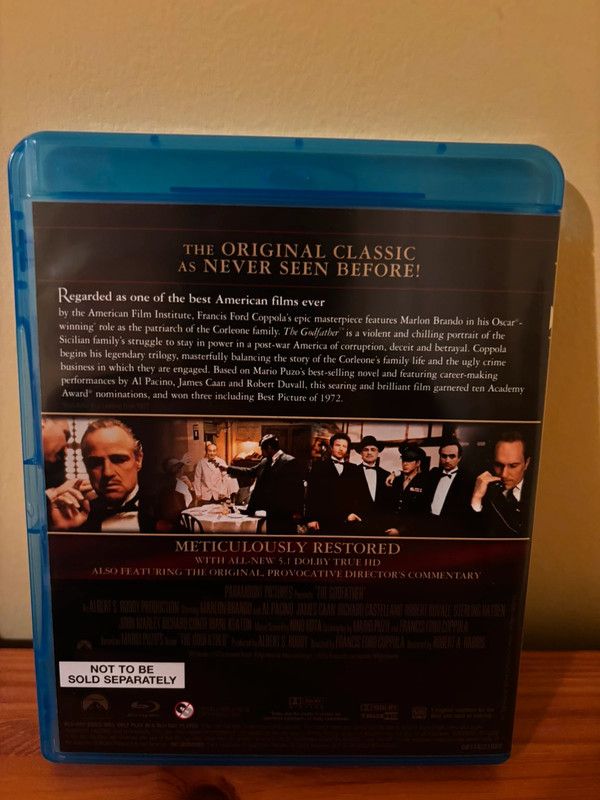 The Godfather Coppola Restoration [Blu-ray] [1972] [Region Free] showcases the film's stunning remastered back cover.