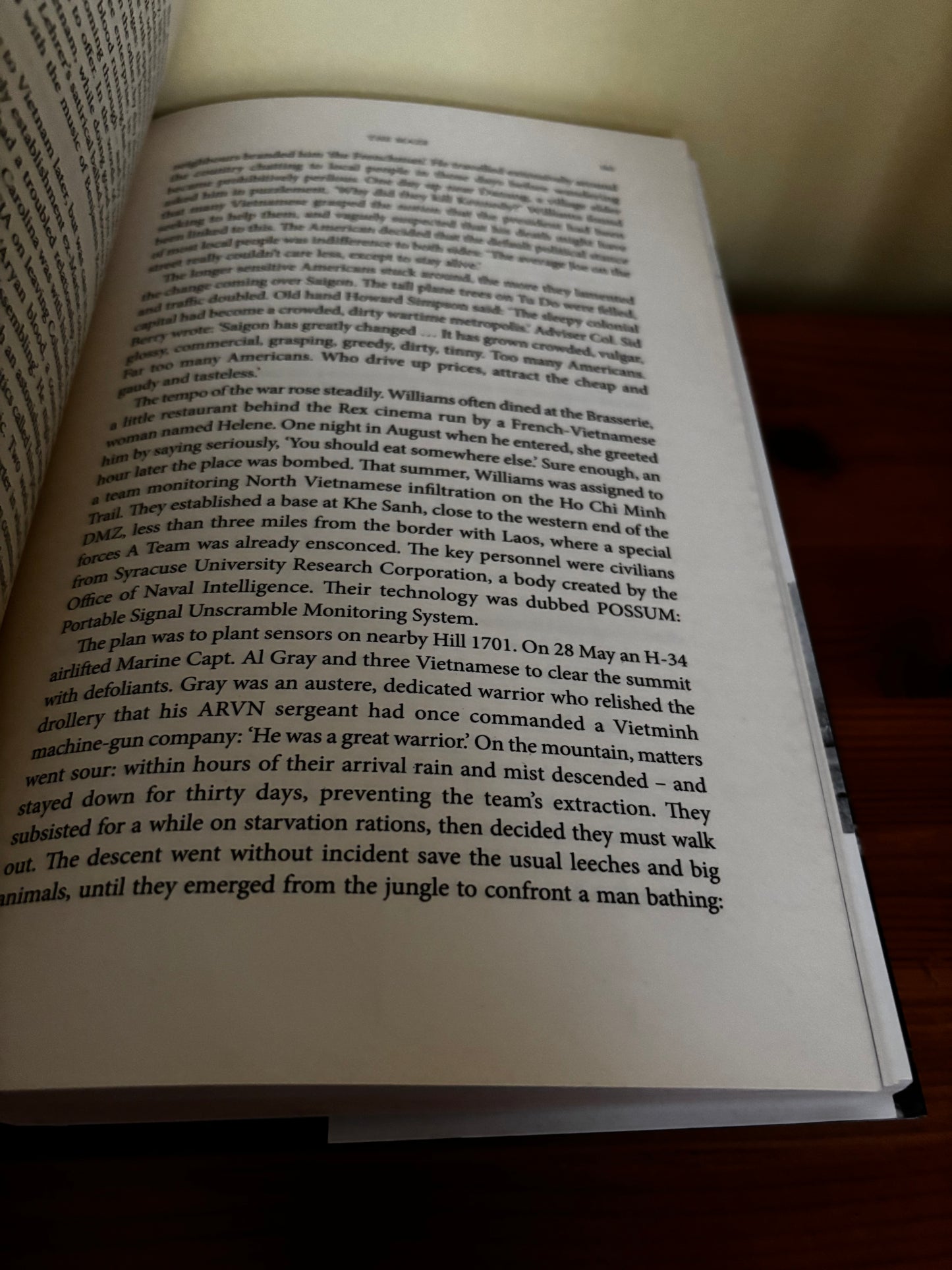 Inside pages of "Vietnam: A gripping Sunday Times bestselling memoir and political history of the Vietnam conflict Paperback – 2 May 2019".