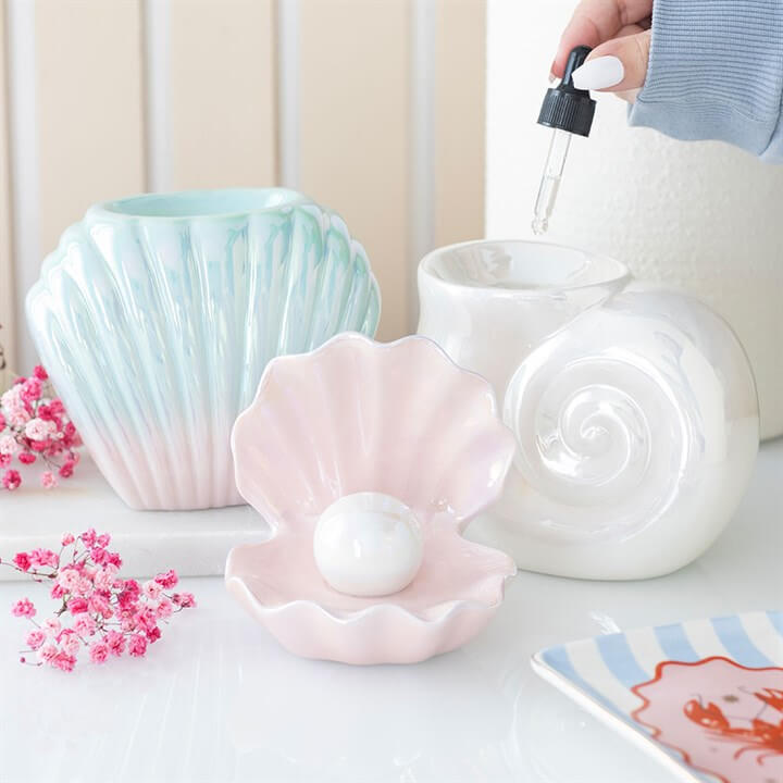🐚 Iridescent Shell Oil Burner