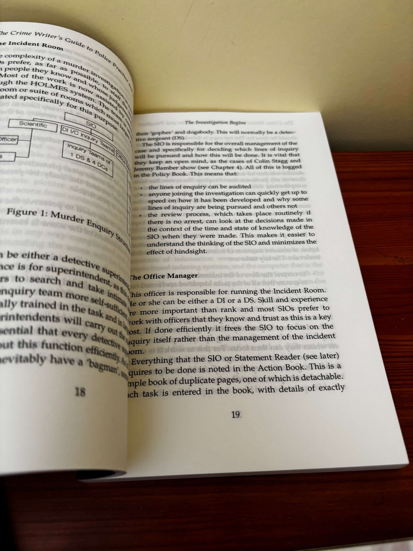 The Crime Writer’s Guide to Police Practice and Procedure Paperback Michael O’Byrne