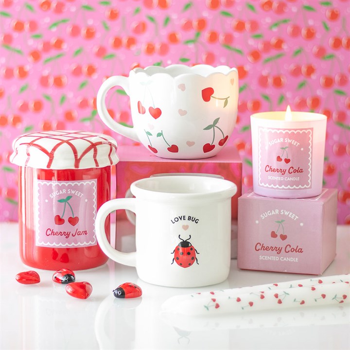 Charming Love Bug Mug with 3D Ladybird, perfect for sipping drinks in style; ideal gift for loved ones.