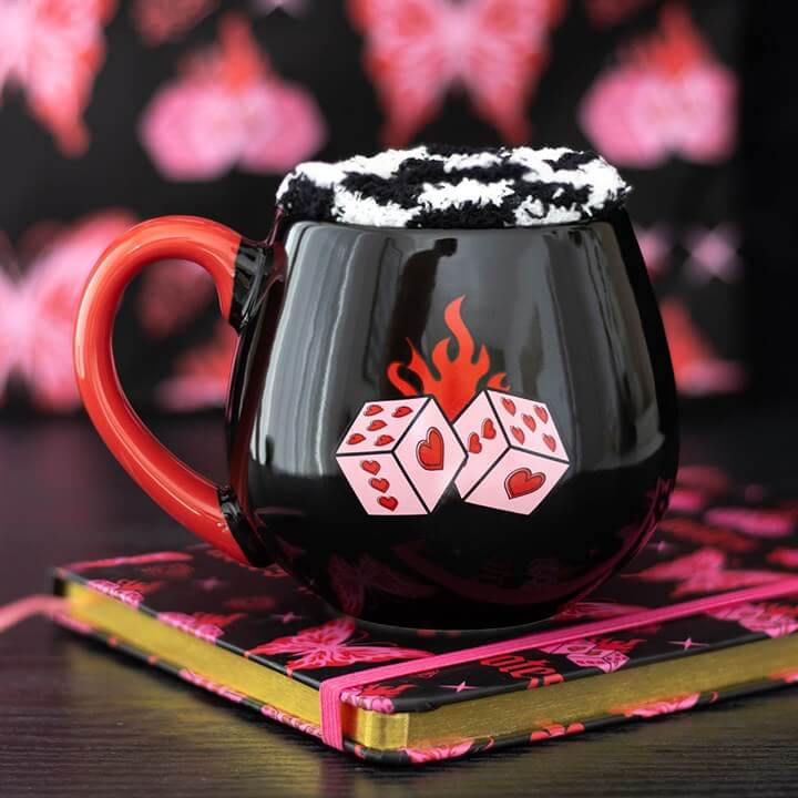 Black Flaming Dice Mug and Checkerboard Socks Gift Set 500ml